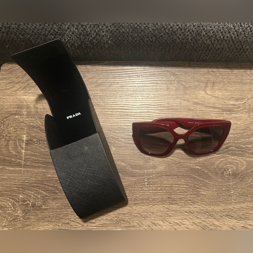 Prada - NWT - Women’s Bordeaux Cat-Eye Sunglasses - Picture 6 of 10